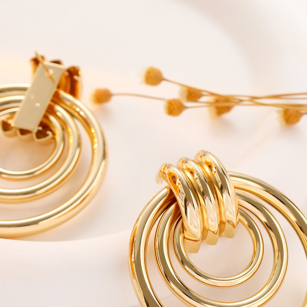 LOOP LUXE EARRINGS
