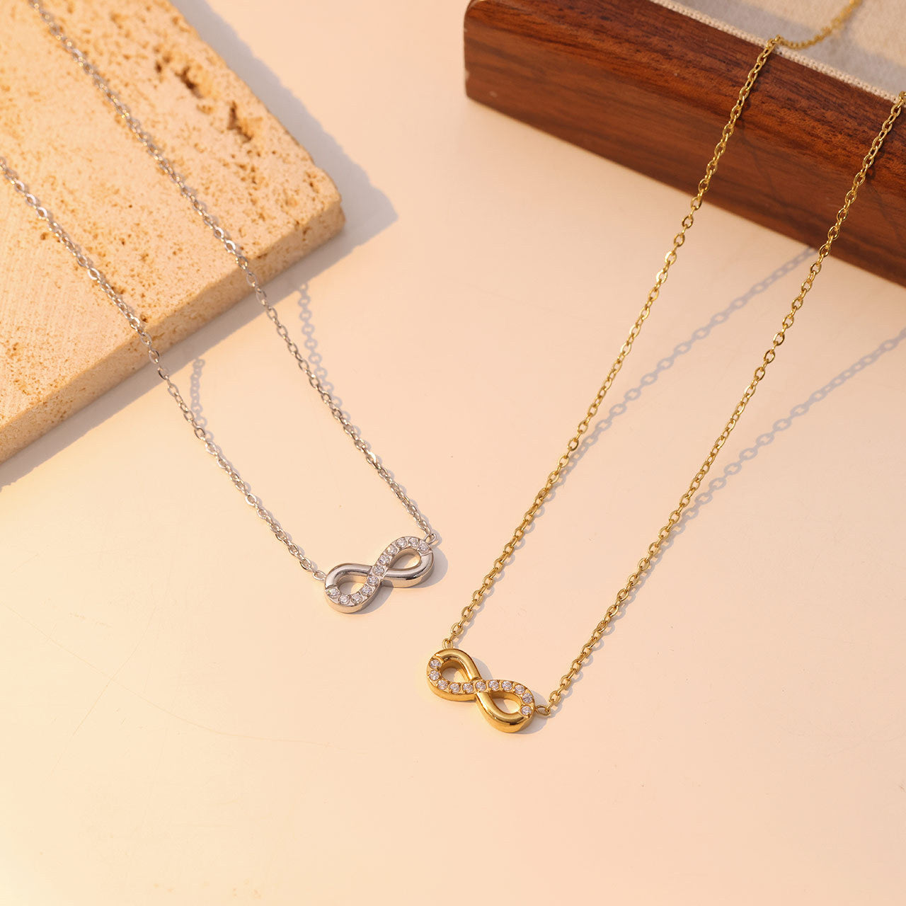 ETERNITY NECKLACE- REMIUM